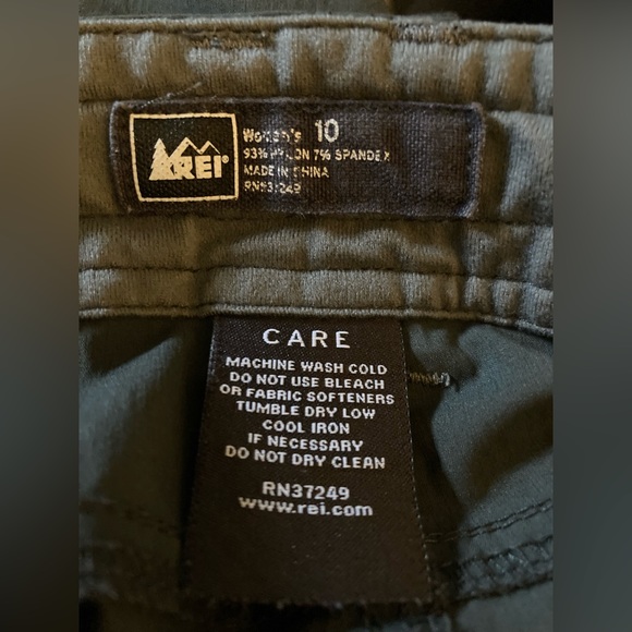 REI hiking convertible pants - Picture 2 of 11